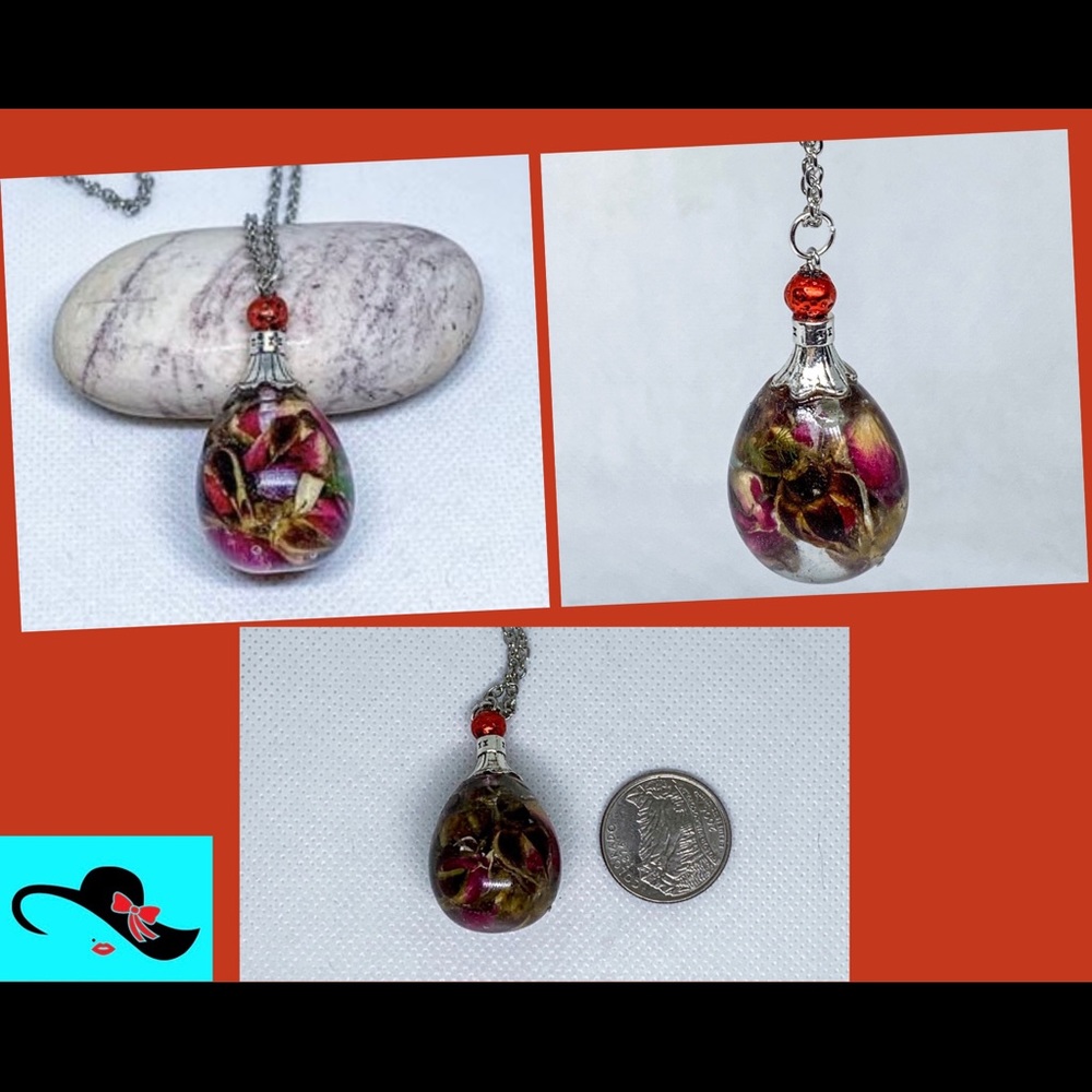 3D teardrop rose necklace